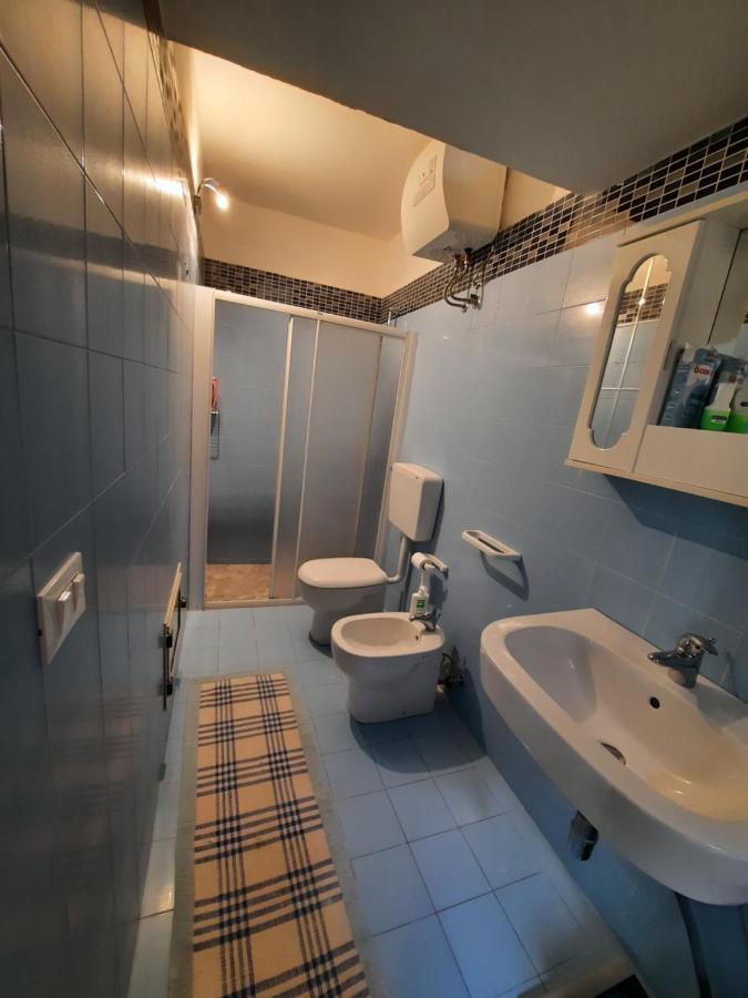 Casa Vacanze Illiria A Roca Vecchia Vicinissima Al Mare Extérieur photo