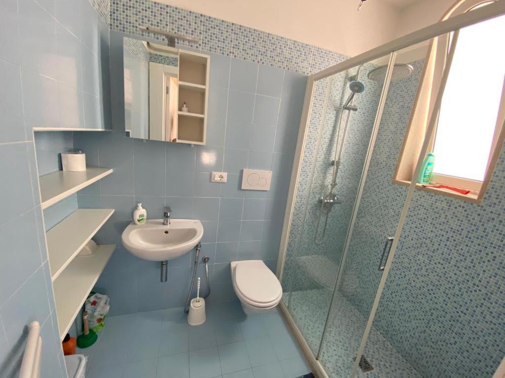 Casa Vacanze Illiria A Roca Vecchia Vicinissima Al Mare Extérieur photo